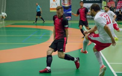 „A“ tým – Teplice ze strachu o výsledek praktikovaly už od 15. minuty power-play, na kterou nenašli naši hráči recept a padli vysoko 1:7 !!!