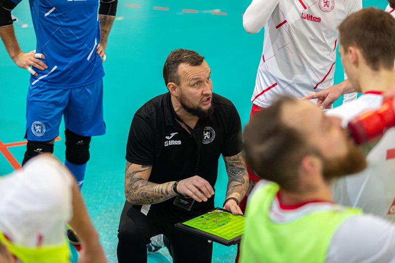 „ROZHOVOR“ – Myslím si, že nás nejvíce trápilo zakončení a neproměňování šancí, hlásá trenér KAREL VRABEC !!!