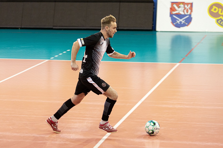 „B“ tým – Rezerva zvítězila nad Kladnem a je po šesti kolech na průběžném prvním místě 2. ligy Západ !!!